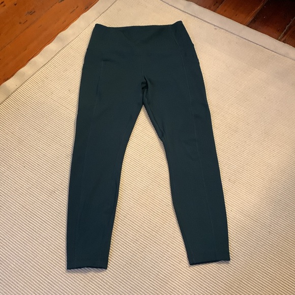 Bundle of 2 pairs of 90 Degree yoga pants, size M, dark green and black - Picture 2 of 4